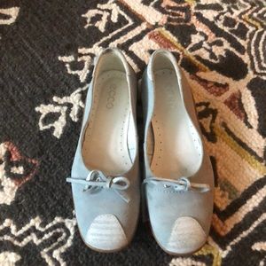 Ecco flats